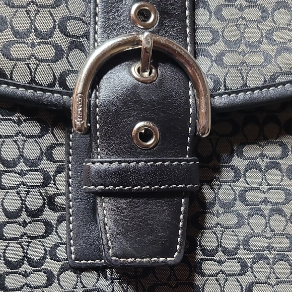 SALE! Coach 6376 Black and Gray signature Patterned Shoulder Messenger Bag - Picture 2 of 15